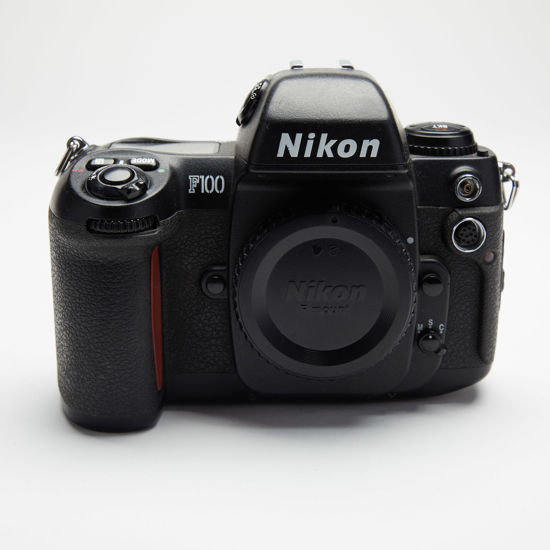 Picture of Nikon F100 Body W/Body Cap
